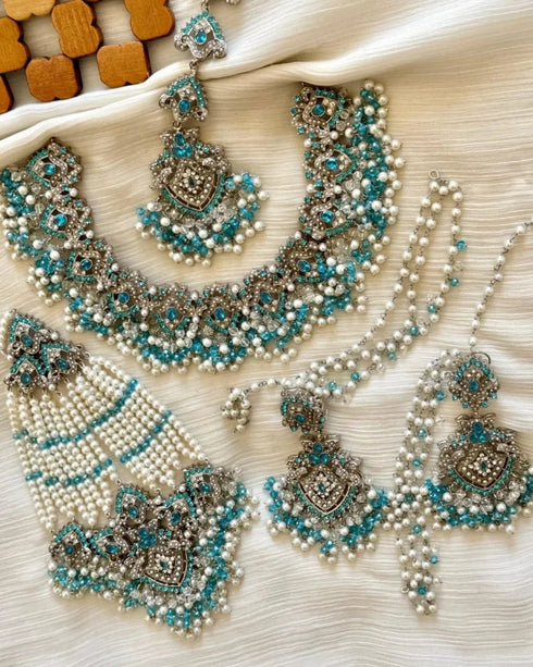 Kohenoor Noratan Bridal set